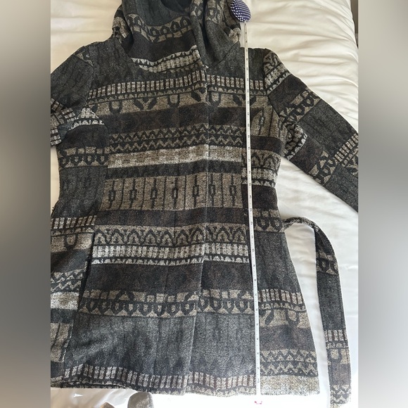 Merona Women’s Medium Hooded Patterned Pea Coat - Picture 8 of 10